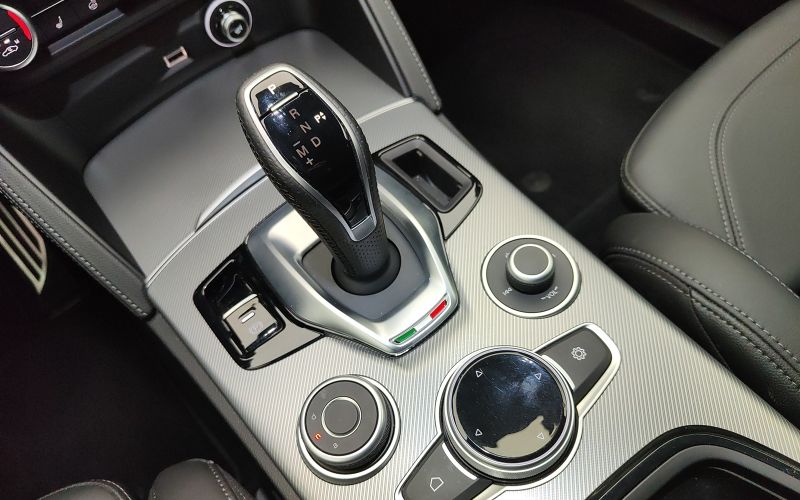 STELVIO 2.2 TD 210CV VELOCE AT8 Q4 MY24